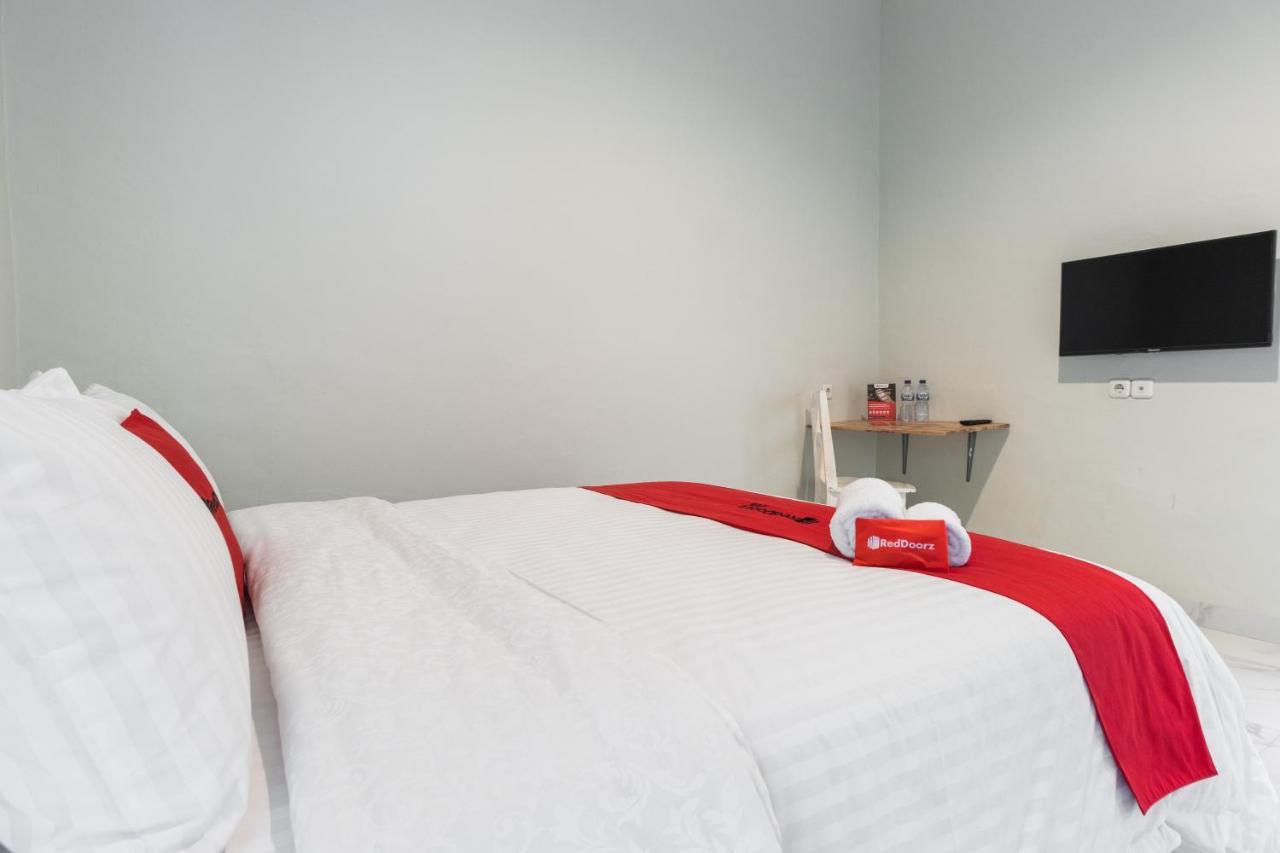Reddoorz Plus Near Rs Usu Medan 2 Екстериор снимка