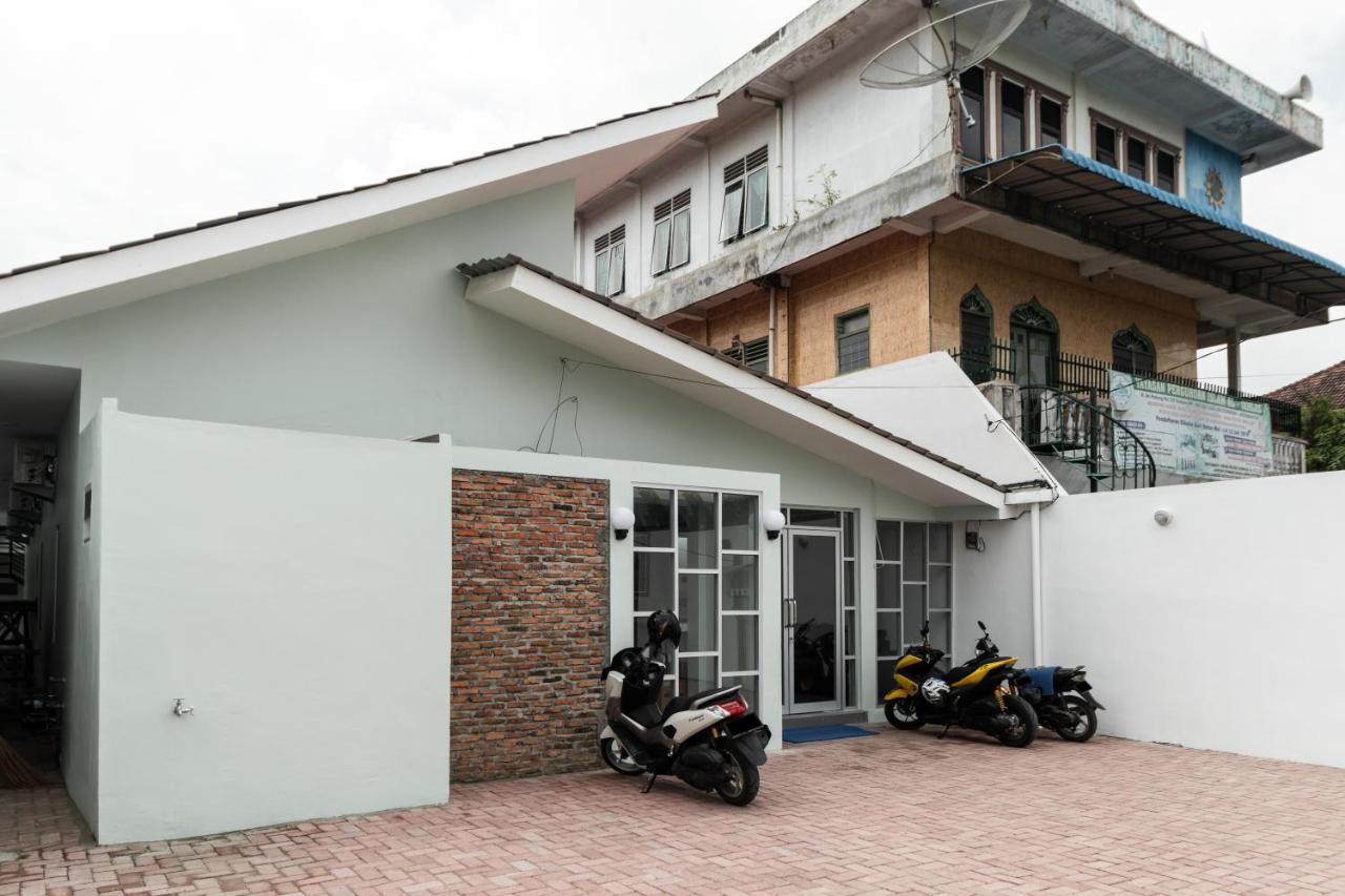 Reddoorz Plus Near Rs Usu Medan 2 Екстериор снимка