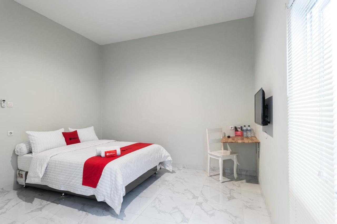 Reddoorz Plus Near Rs Usu Medan 2 Екстериор снимка