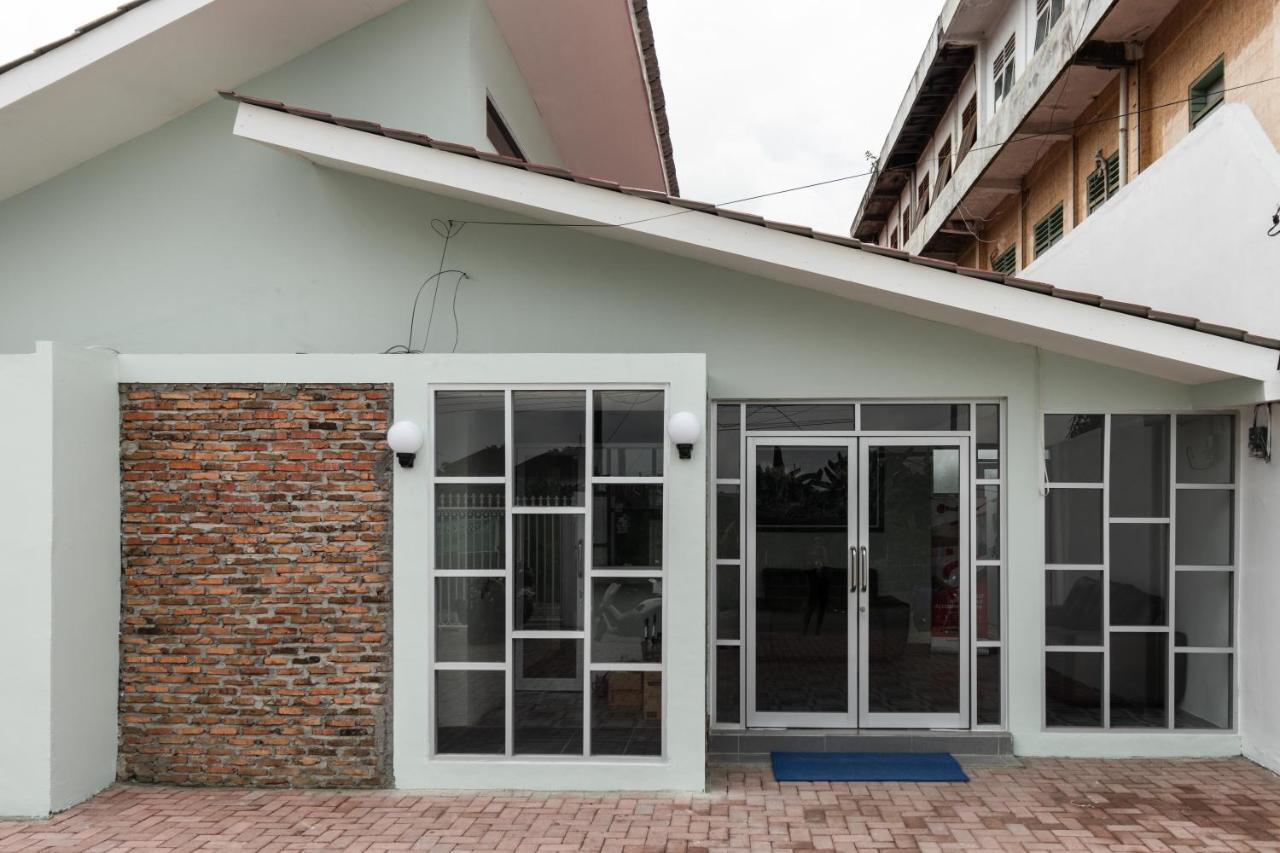Reddoorz Plus Near Rs Usu Medan 2 Екстериор снимка