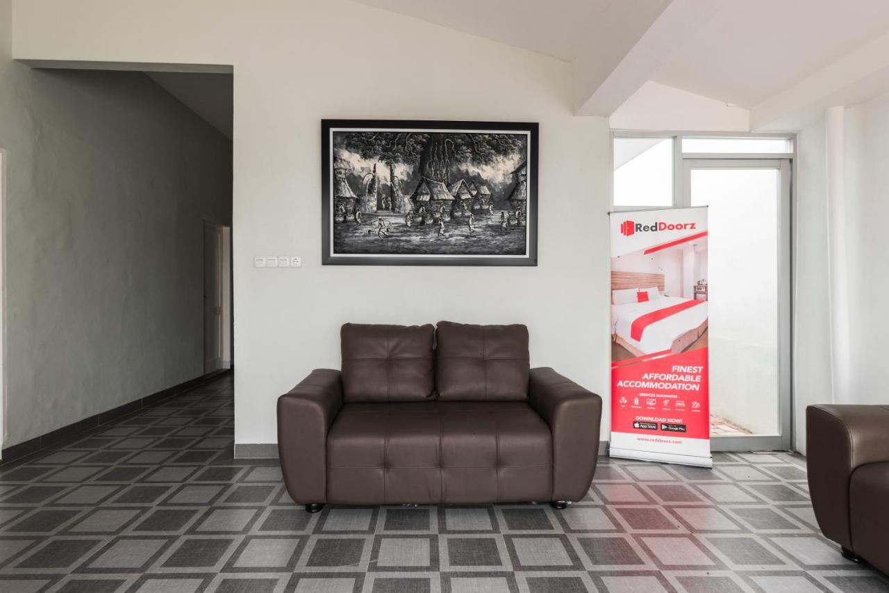 Reddoorz Plus Near Rs Usu Medan 2 Екстериор снимка