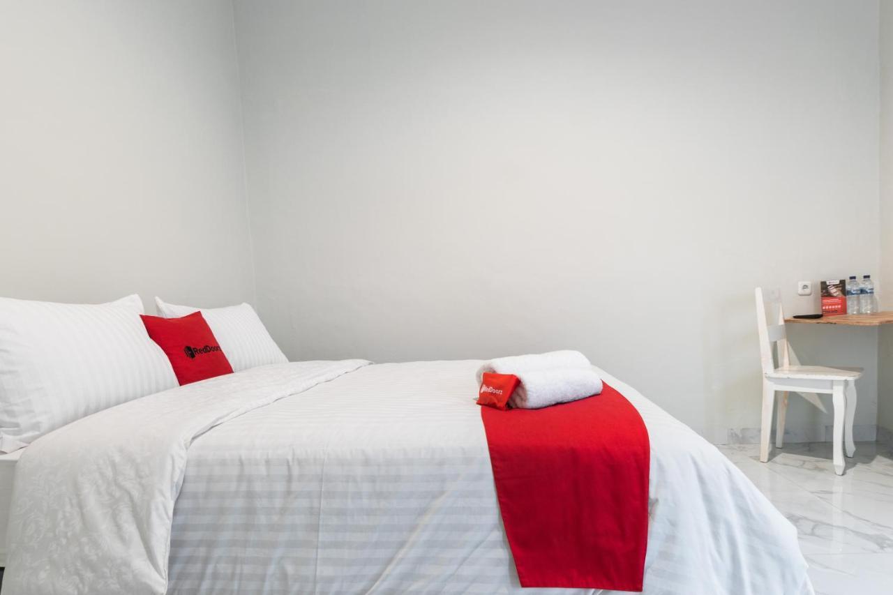 Reddoorz Plus Near Rs Usu Medan 2 Екстериор снимка